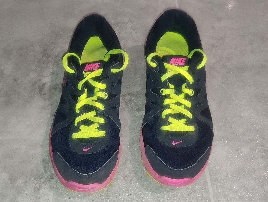 Buty Nike r. 39 * 25 cm Revolution