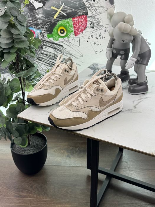 Кросівки Nike Air Max 1 35.5 розмір Е16804