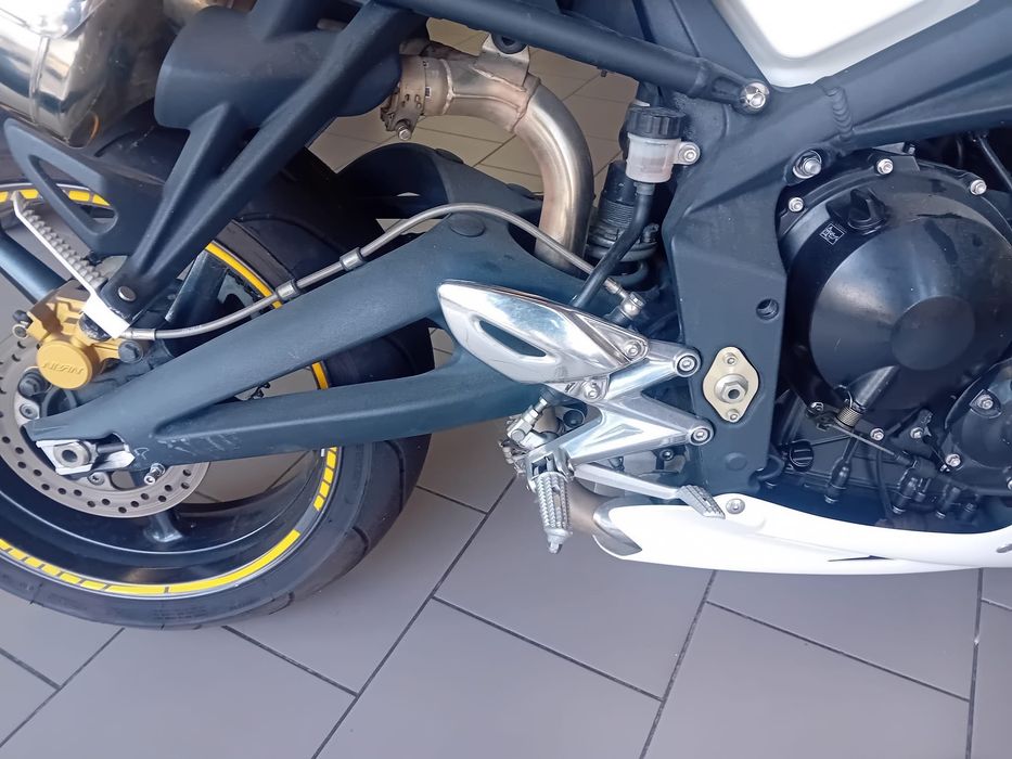 Triunph street triple 675