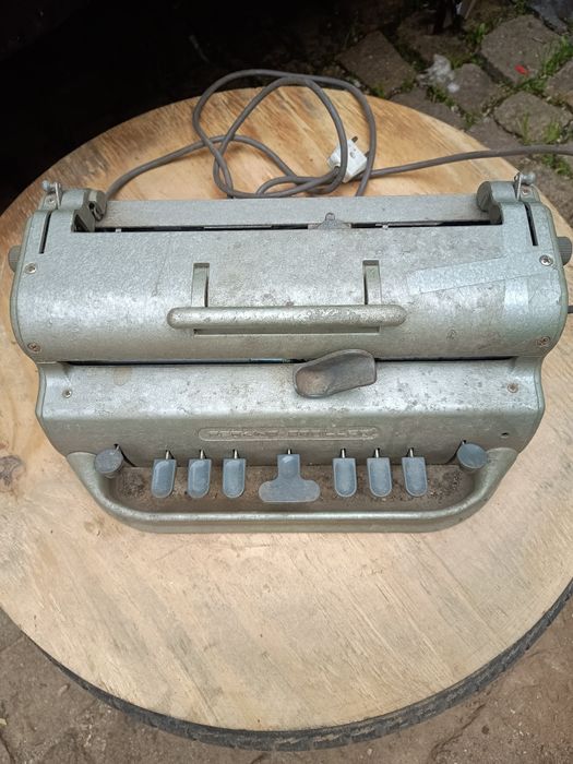 Máquina  de escrever Braille