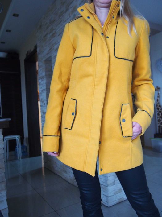 Płaszcz jesienny M Vero Moda musztardowy