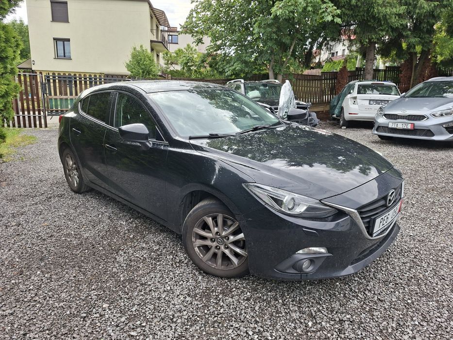 Mazda 3 2.0 benzyna uszkodzona jak na foto