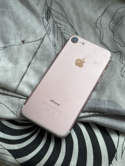 Iphone 7 (32 гб)