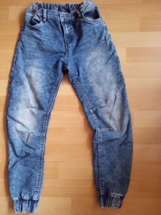 Spodnie jeansowe 140