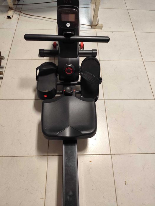 VENDO MÁQUINA DE REMO COMO NOVA