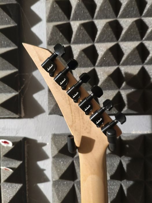 Gitara Jackson js32 dka ah sbk, mostek gotoh