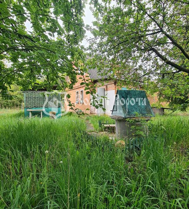 Будинок, 1 поверх. Житловий стан. Ділянка — 6 соток. Фастівський район