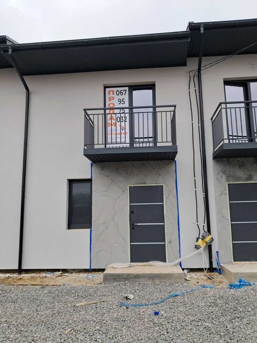 Продається туанхаус в Якушинцях