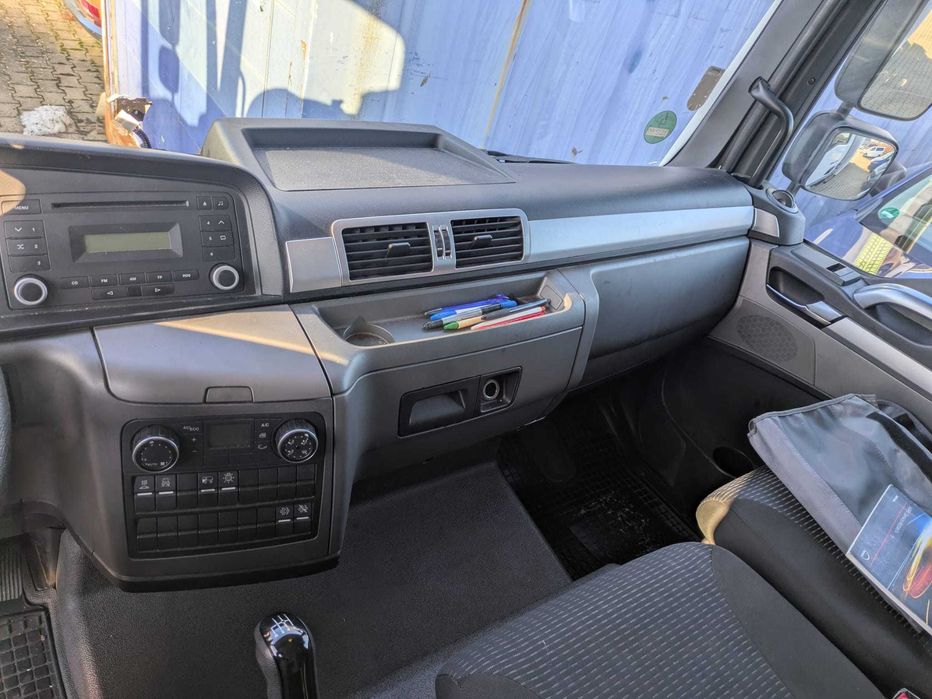 MAN TGL 8.180, Bj.2015, 179000km, Caixa, Reboque