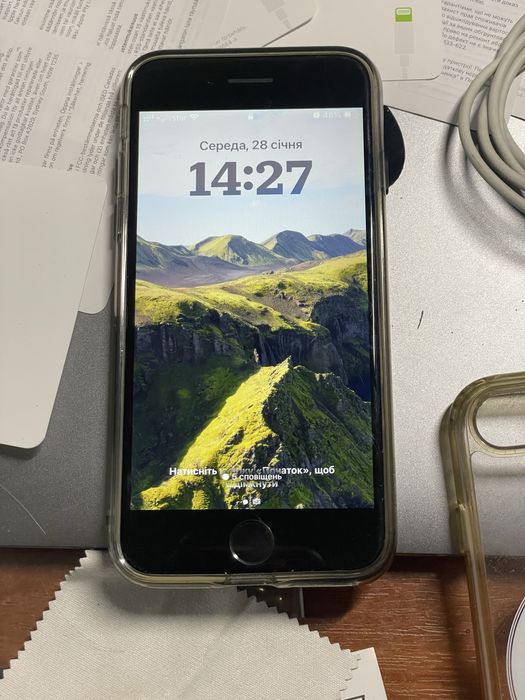 Замовлений | iPhone SE 2020 128GB Black | Один власник (Neverlock).