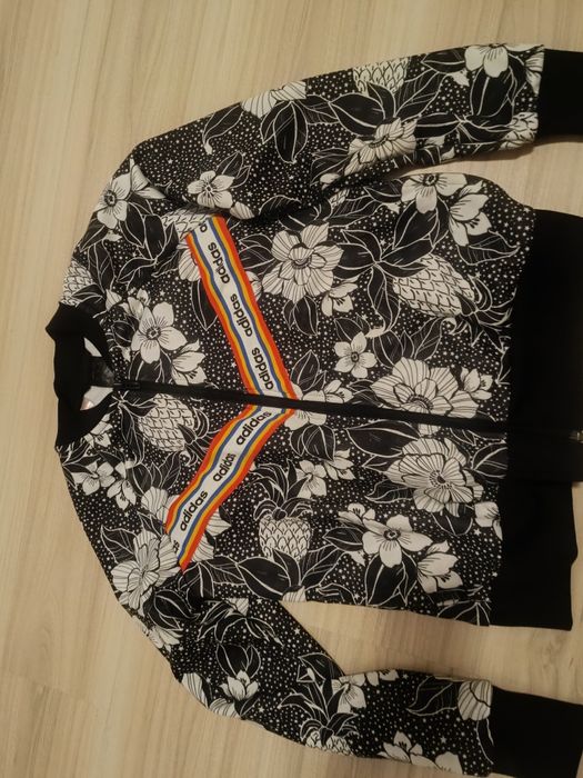 Bluza na zamek Bomberman adidas rozmiar s kwiaty
