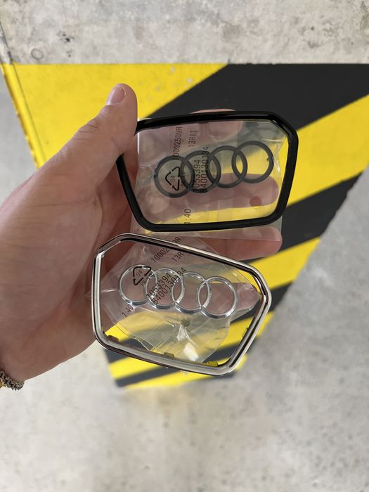 Емблема значок на руль Ауди кермо Ауді Audi логотип A4 A5 A6 A7 Q5 Q7