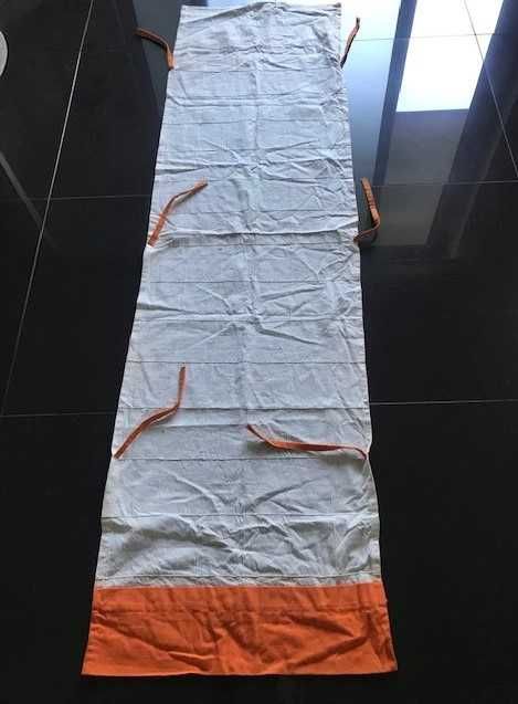 Estore Romano branco com tira cor de laranja