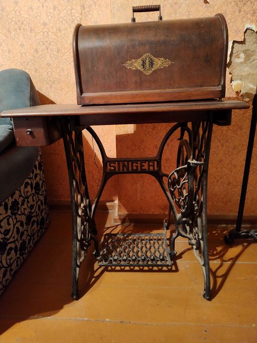 Продам робочу швейну машину Singer