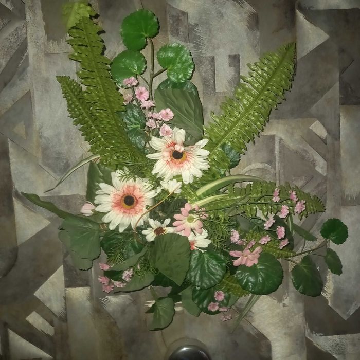 Искусственные цветы Букет роз в корзинке в ид.сост.,Харьков