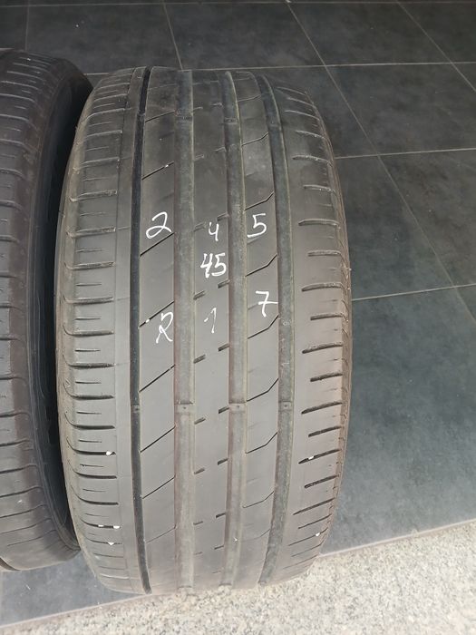 2 pneus 245 45 r17 Nexen