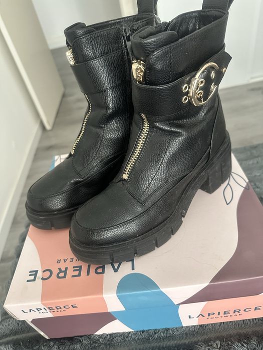 Vende-se bota de Couro !