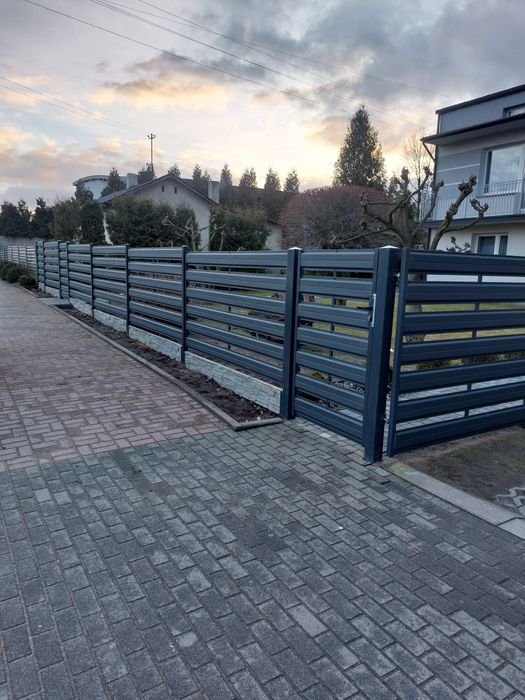 Sztacheta metalowa- producent  panele poziome