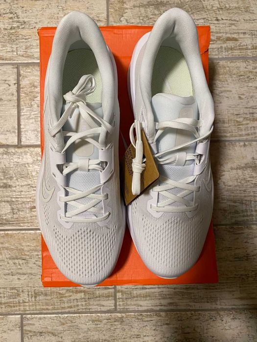 Кросівки Nike Quest 6 Men's Road Running Shoes