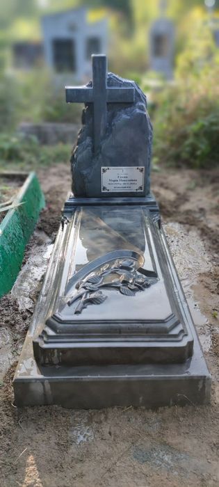 Пам'ятник одинарний