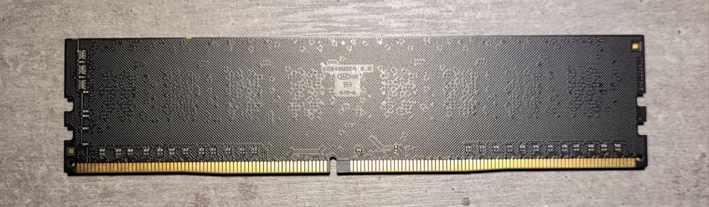 Pamięć RAM G.SKILL 4GB DDR4 stan idealny