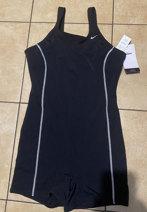 Nike купальник для плавання.