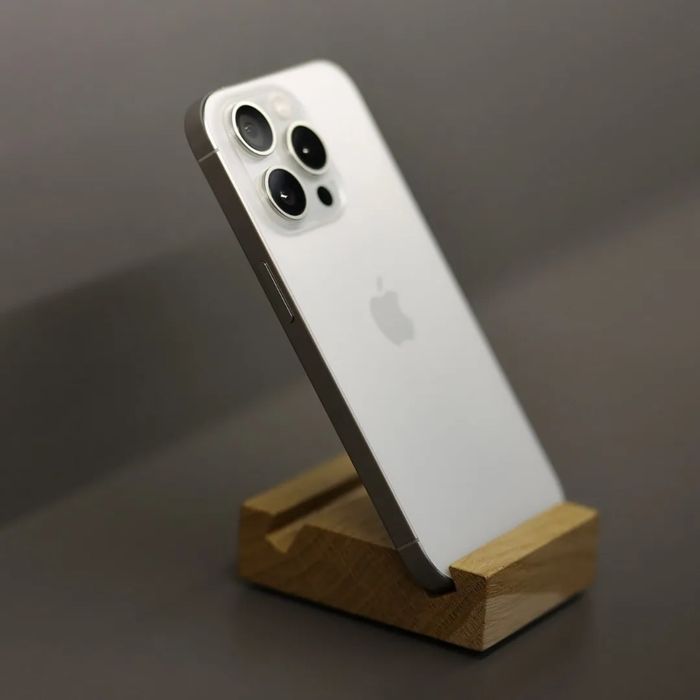 Apple iPhone 15 Pro 128Gb. , 256Gb. ( White Titanium )