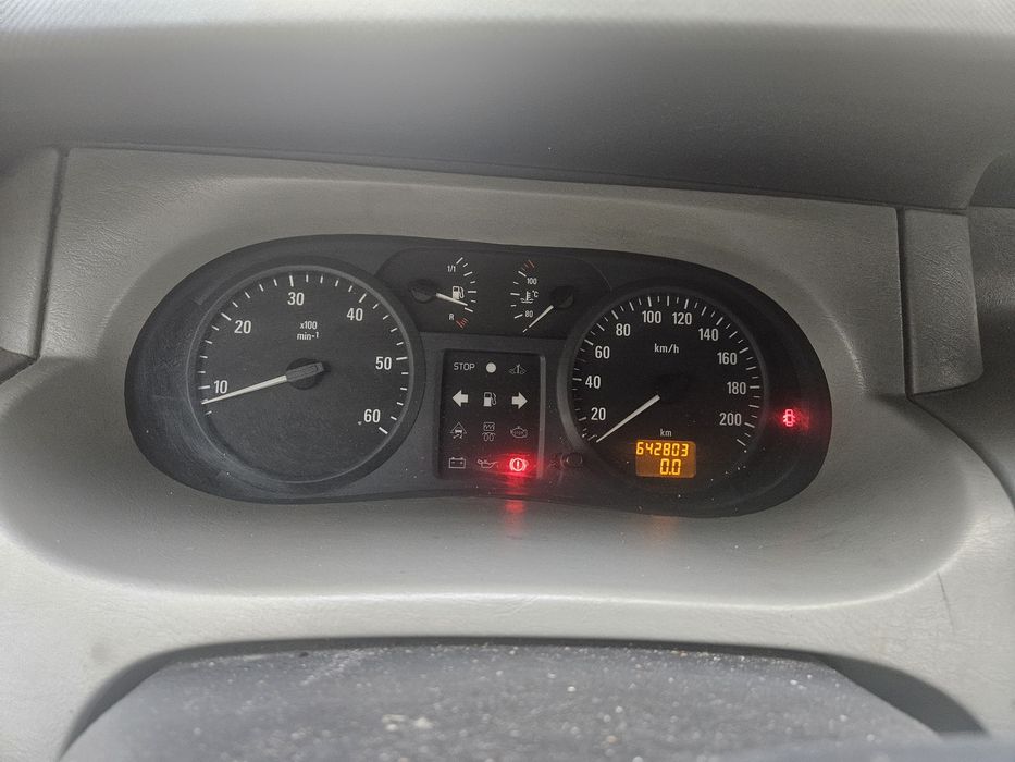 Opel Vivaro  2007