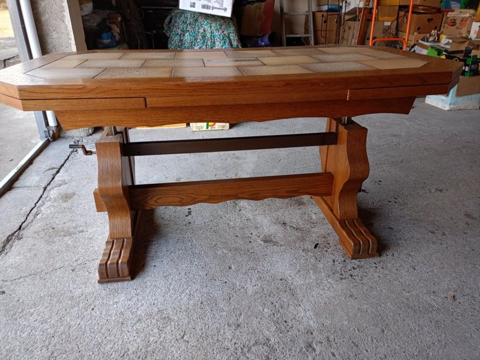 Masywna rozkładana ława z regulacją wysokości