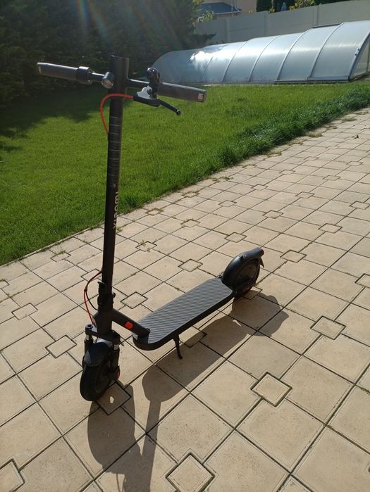 Продаю електросамокат xiomi Elite