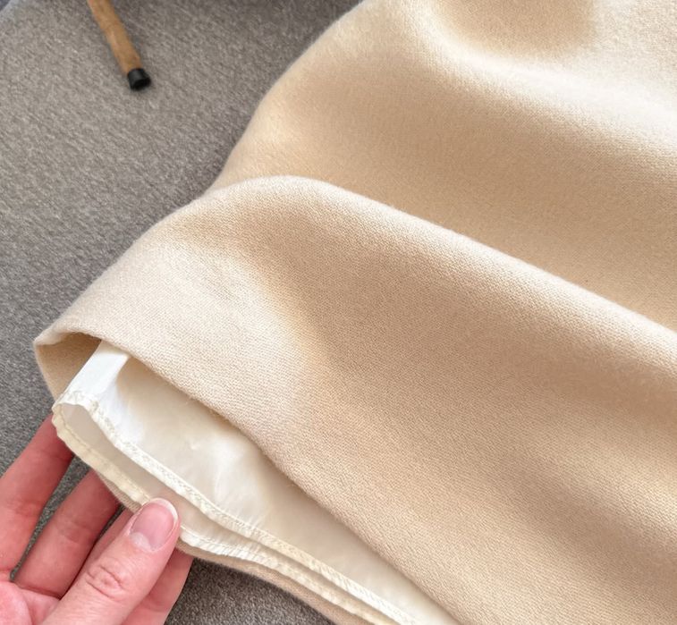 Zara спідниця. Нова с біркою. М. Вовна