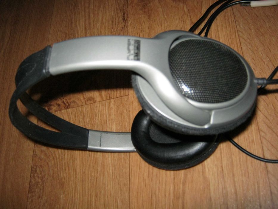 Аудиомагнитофон-дека  Yamaha kx-w492 и наушники FLYPER