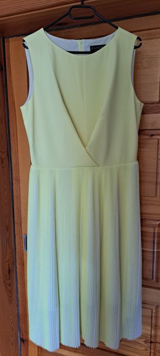 Plisowana sukienka M