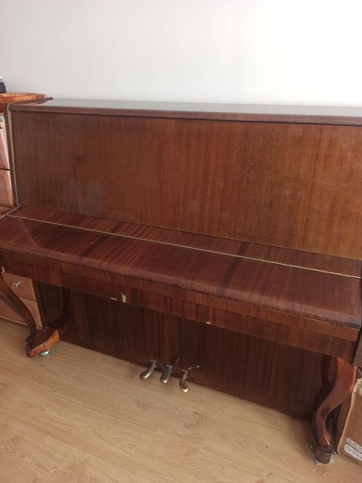Sprzedam Pianino
