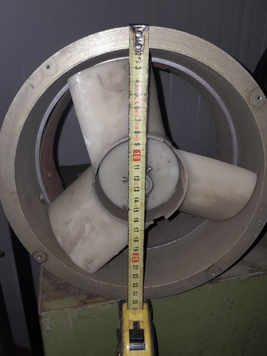 Вентилятор витяжка.