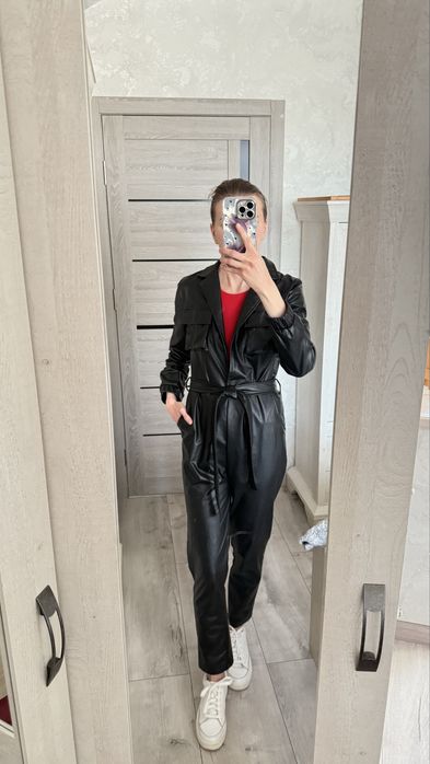 Шкіряний комбінезон жіночий S екошкіра