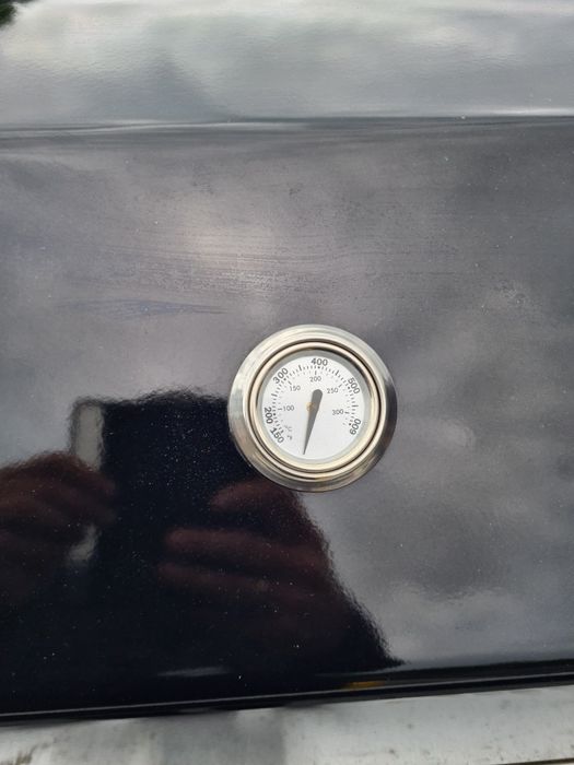 Grill gazowy ( żeliwny ruszt) 3 palniki ( Weber) S cena.