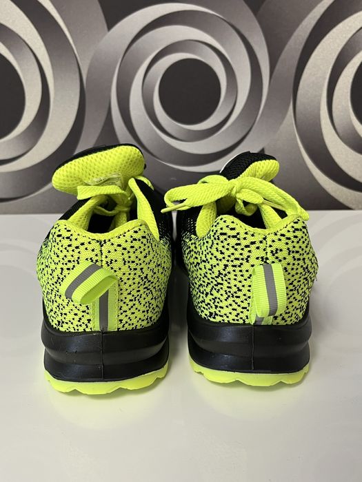 Робочі кросівки з металевим носком!