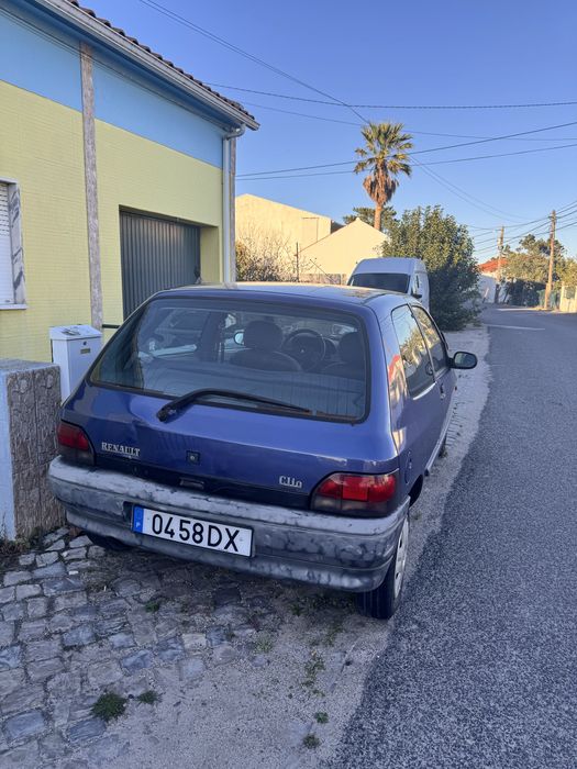 Renault clio 1994 1.0 inteiro ou para peças