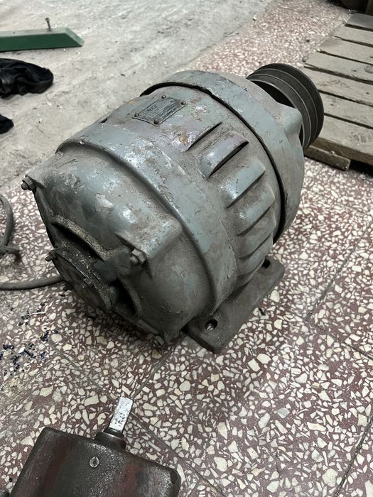 Silnik elektr.  4,4KW - 1430 obr/min