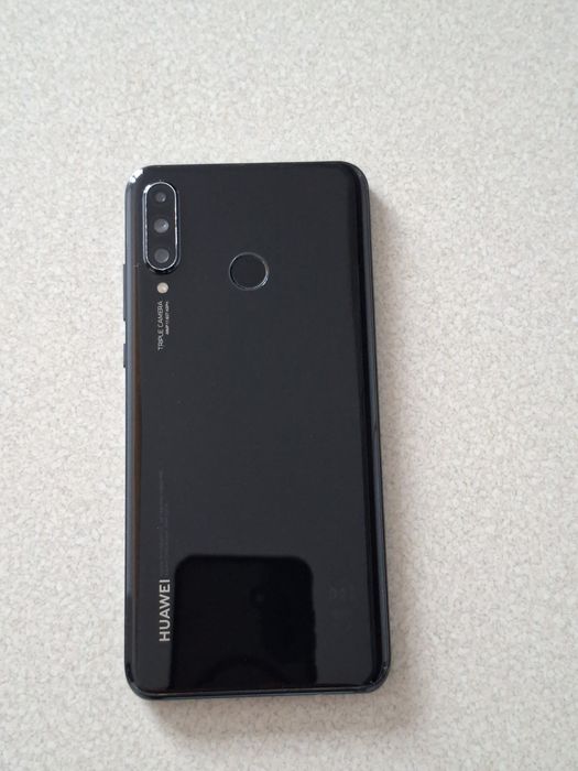 Huawei P30 lite.
