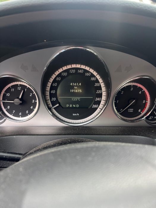Mercedes-Benz E 350 — fotografia 7