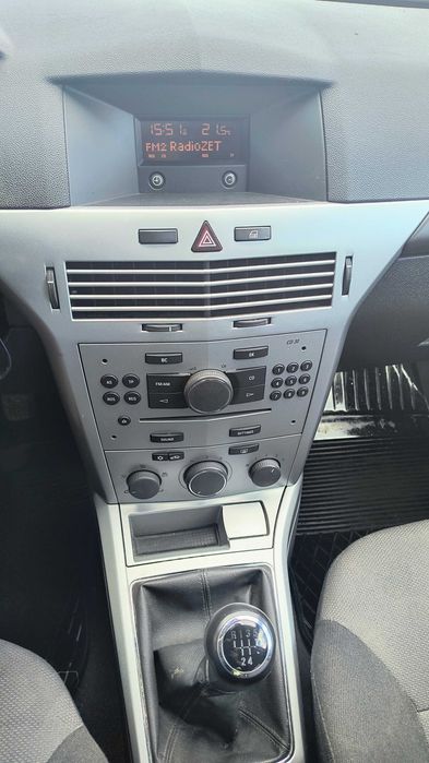 Opel Astra H 1.4 Benzyna 2010 Krajowy