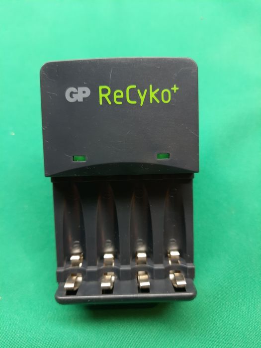 Rechargeable Battery Charger64550345978113122