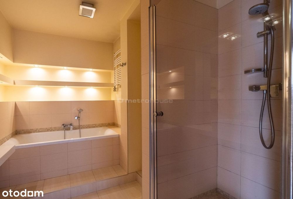 Apartament - 4 pokoje z garażem i balkonem!