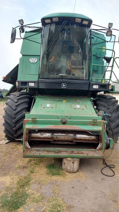 Комбайн JOHN DEERE 2264
