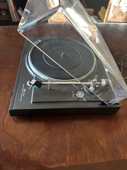 Gramofon DUAL 617 Q - zmodernizowane ramię