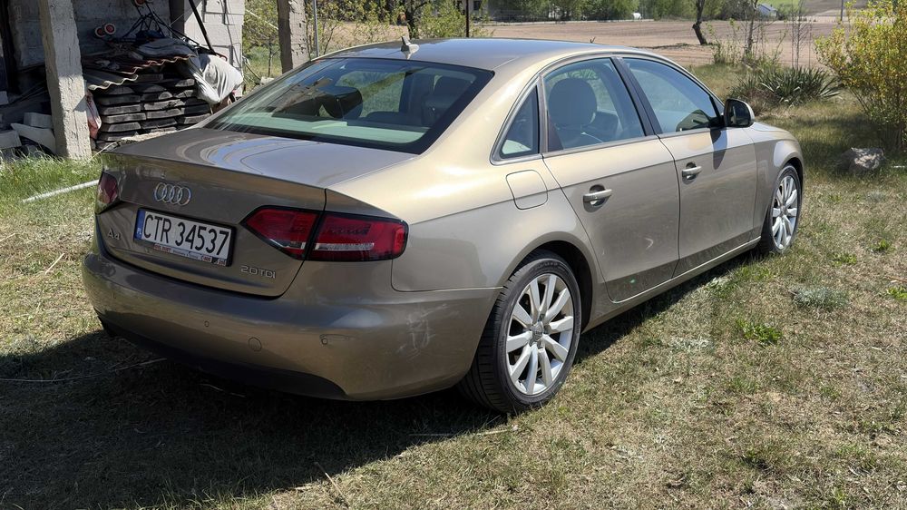AUDI A4 B8 2.0tdi