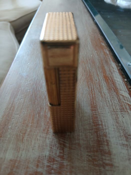 Isqueiro Dupont dourado