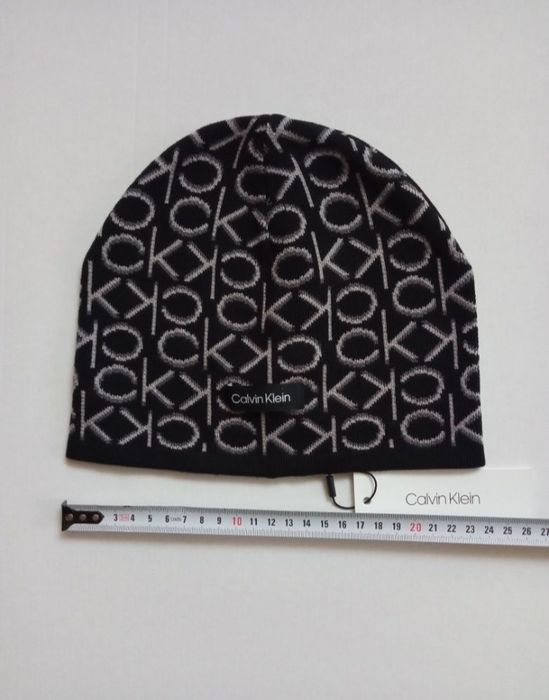 Nowa oryginalna czapka zimowa Calvin Klein